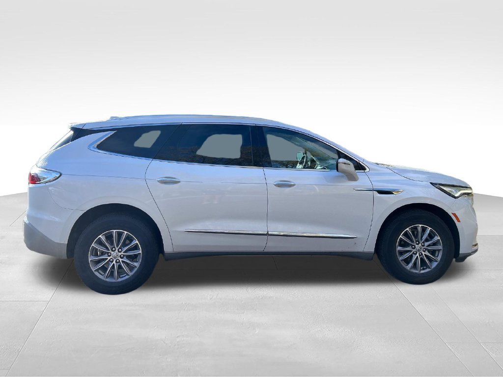 Used 2023 Buick Enclave Essence w/ Trailering Package, 5000 lbs. FWD image 6