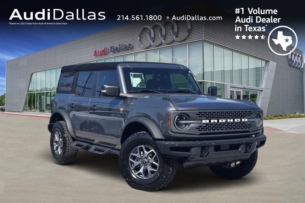 Used 2024 Ford Bronco Badlands image 1