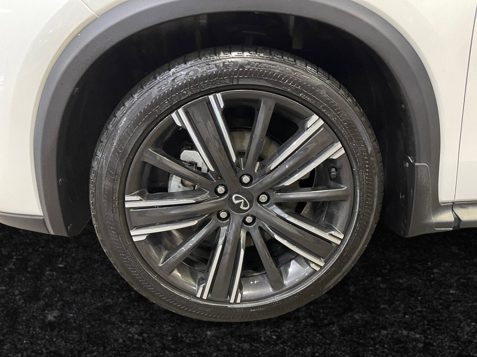 Used 2022 INFINITI QX50 Luxe w/ Appearance Package AWD/4WD image 15