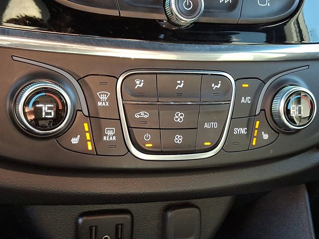 Certified 2023 Chevrolet Traverse LT image 18