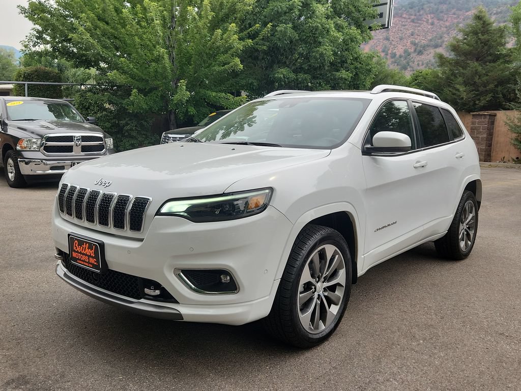 Used 2019 Jeep Cherokee Overland w/ Technology Group AWD/4WD image 4