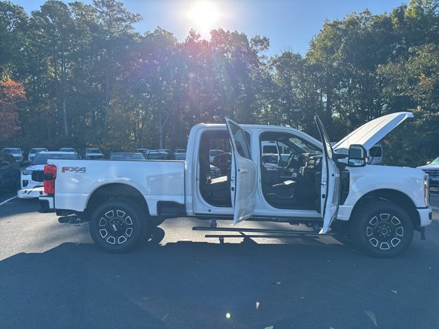New 2026 Ford F350 Platinum w/ FX4 Off-Road Package image 29