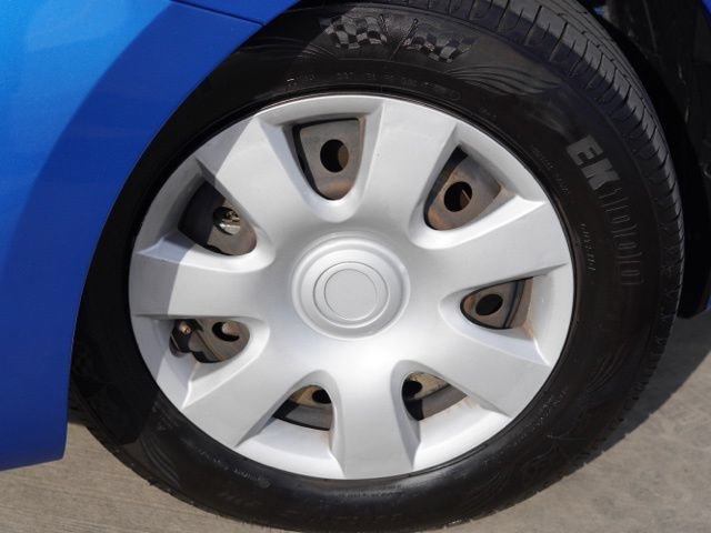 Used 2021 Nissan Versa S FWD image 7