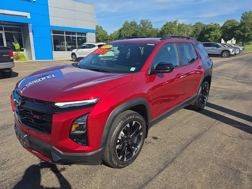 Used 2025 Chevrolet Equinox RS w/ Safety and Technology Package FWD image 3
