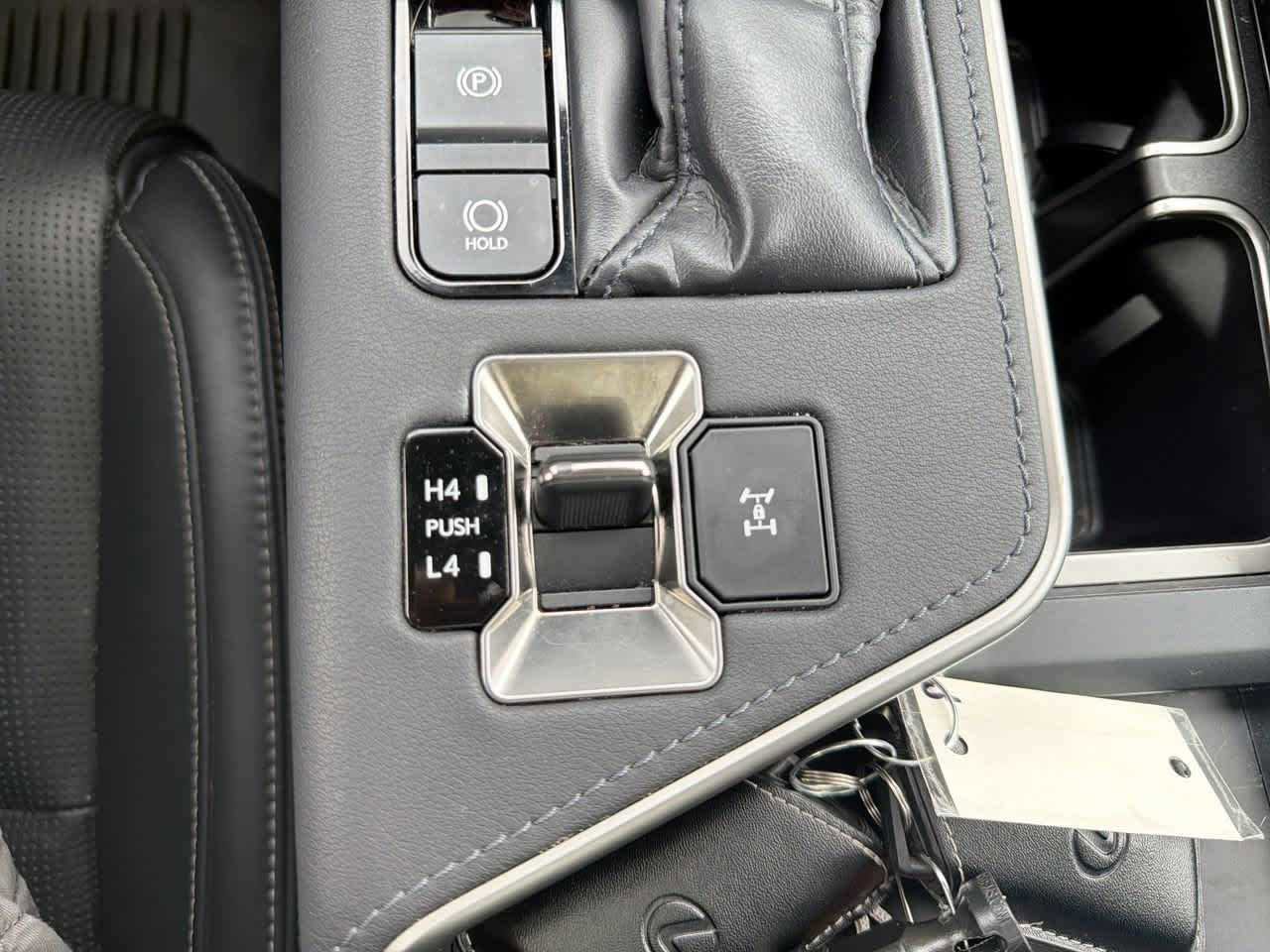 Used 2024 Lexus GX 550 w/ Cold Area Package image 27