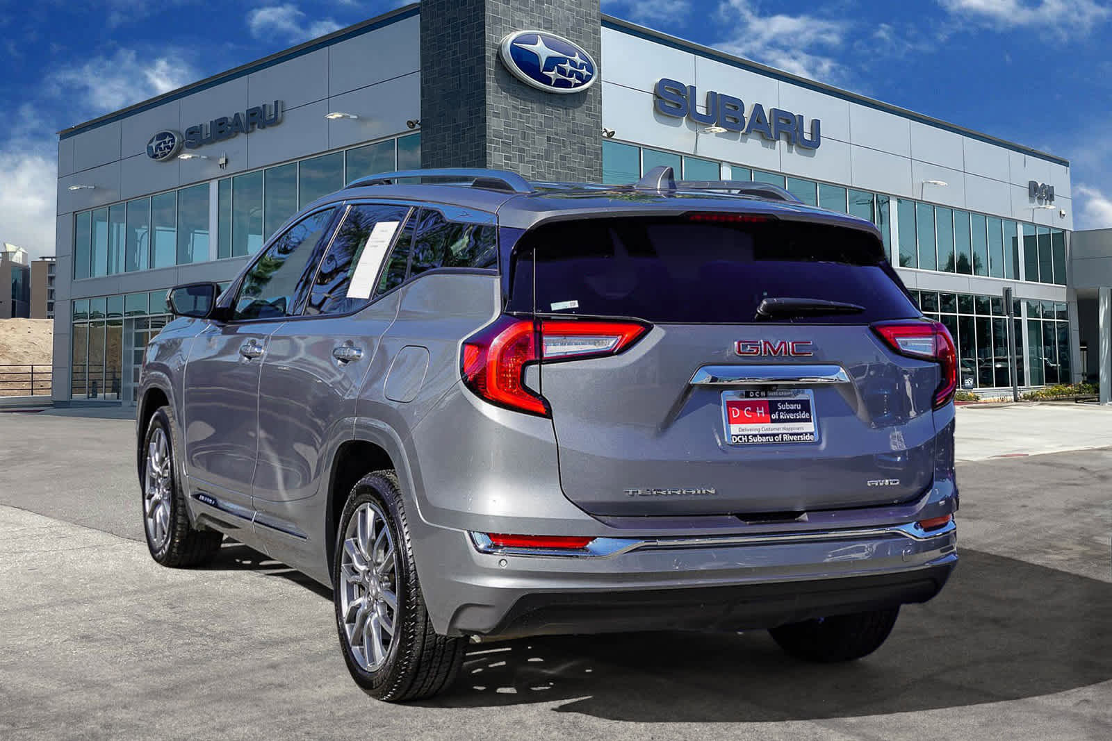 Used 2024 GMC Terrain Denali image 6