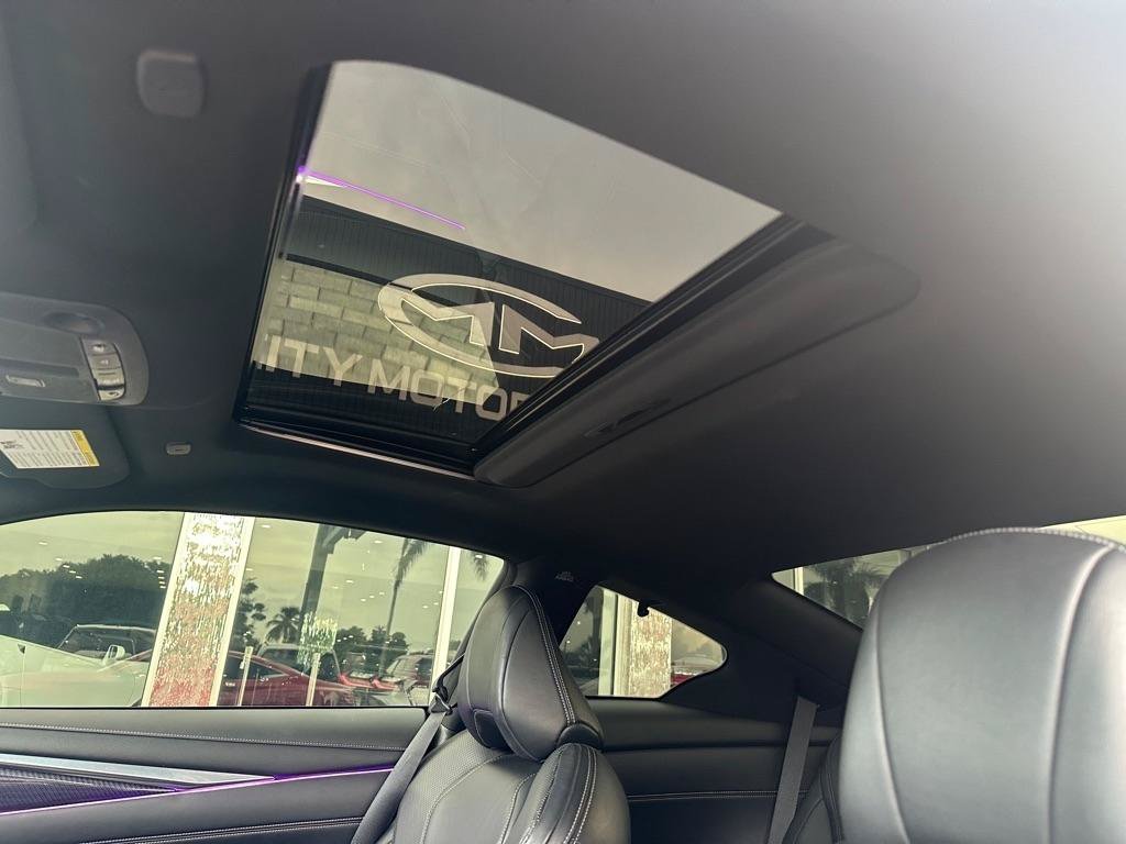 Used 2017 INFINITI Q60 Red Sport 400 RWD image 15