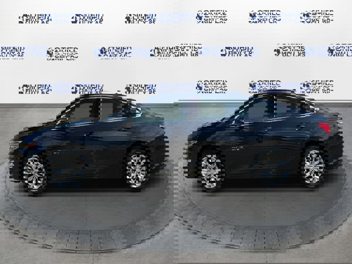 Used 2023 Chevrolet Malibu LT image 3