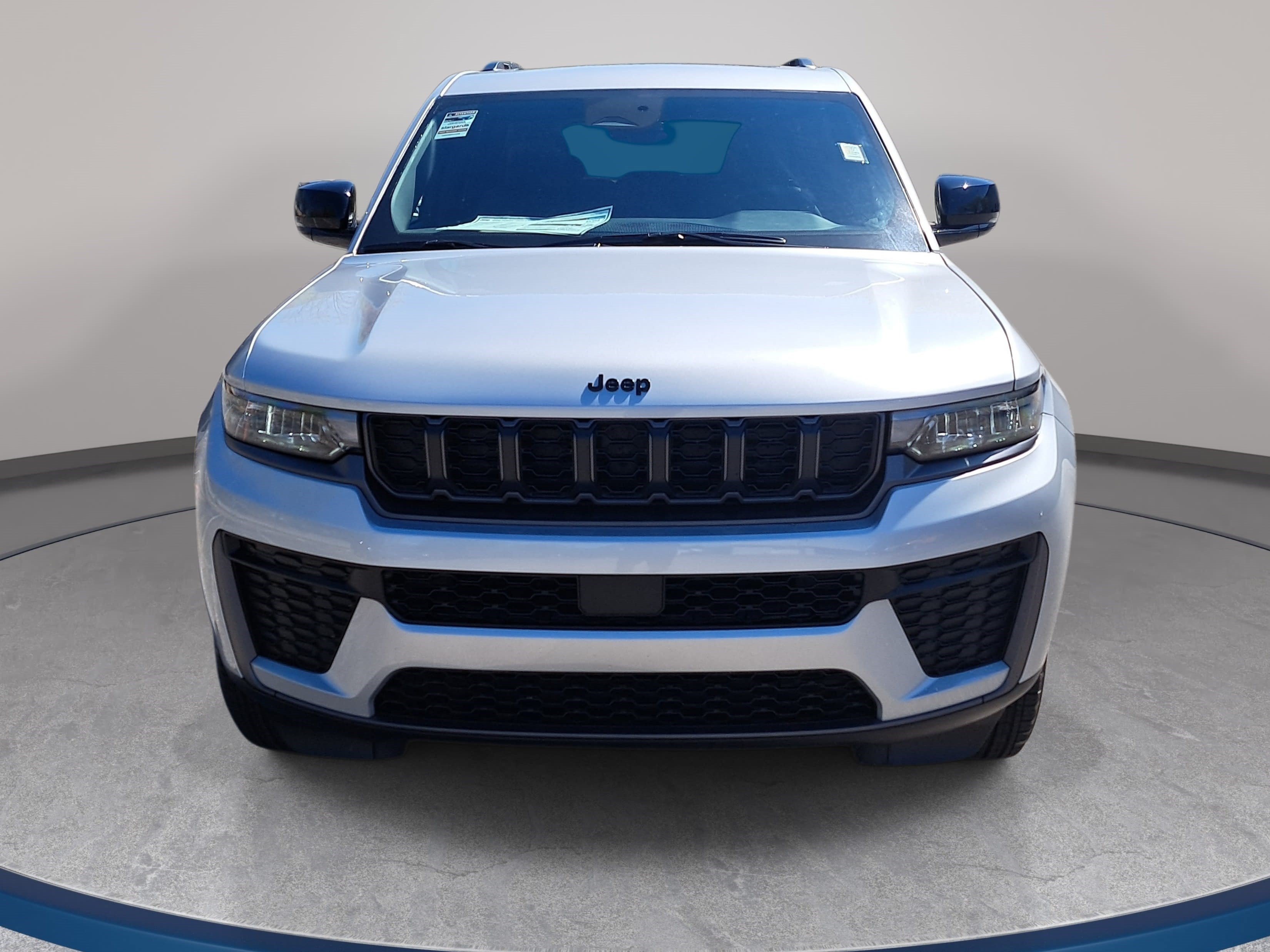 New 2026 Jeep Grand Cherokee Altitude AWD/4WD image 2