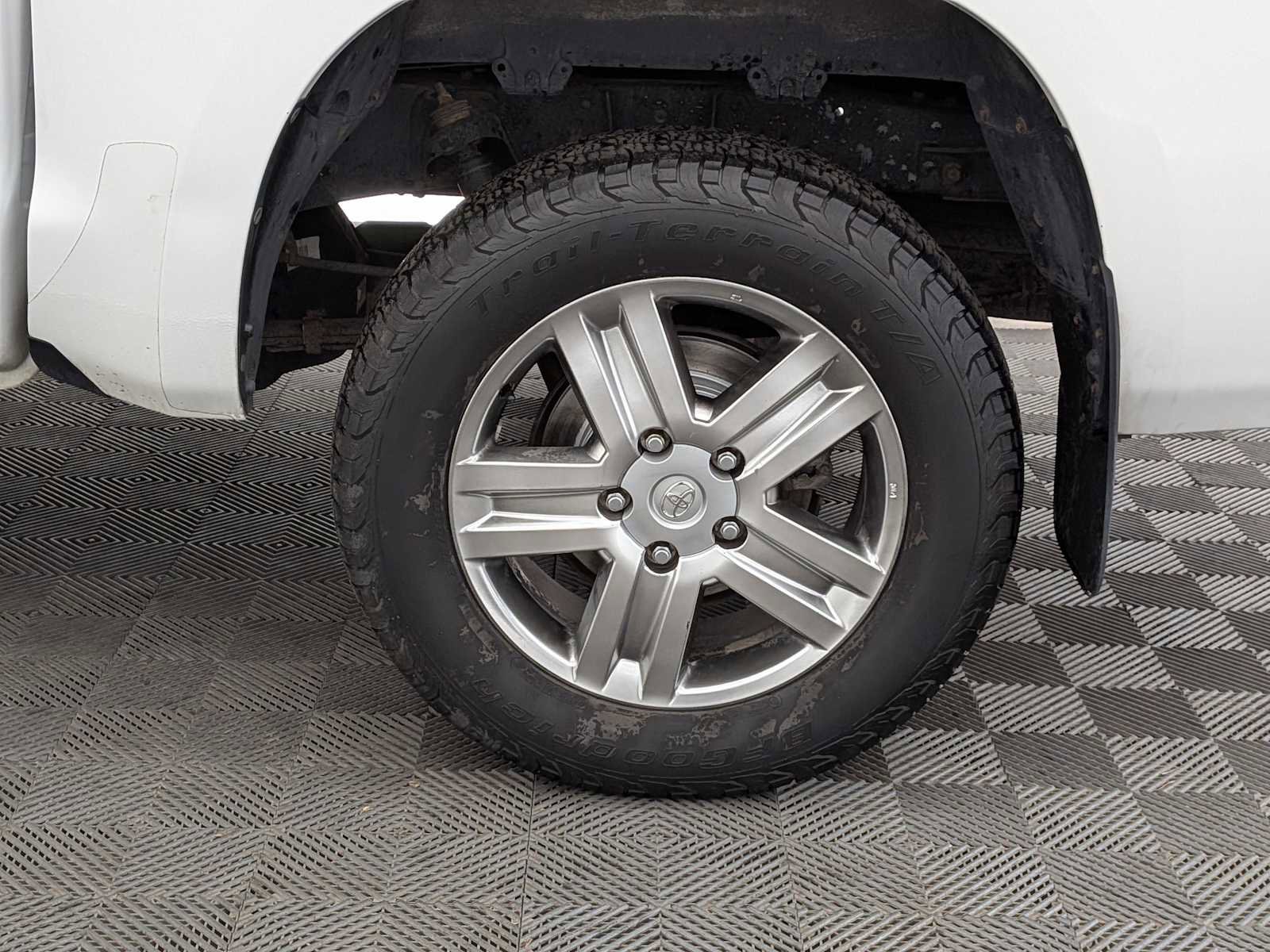 Used 2008 Toyota Tundra Limited image 16