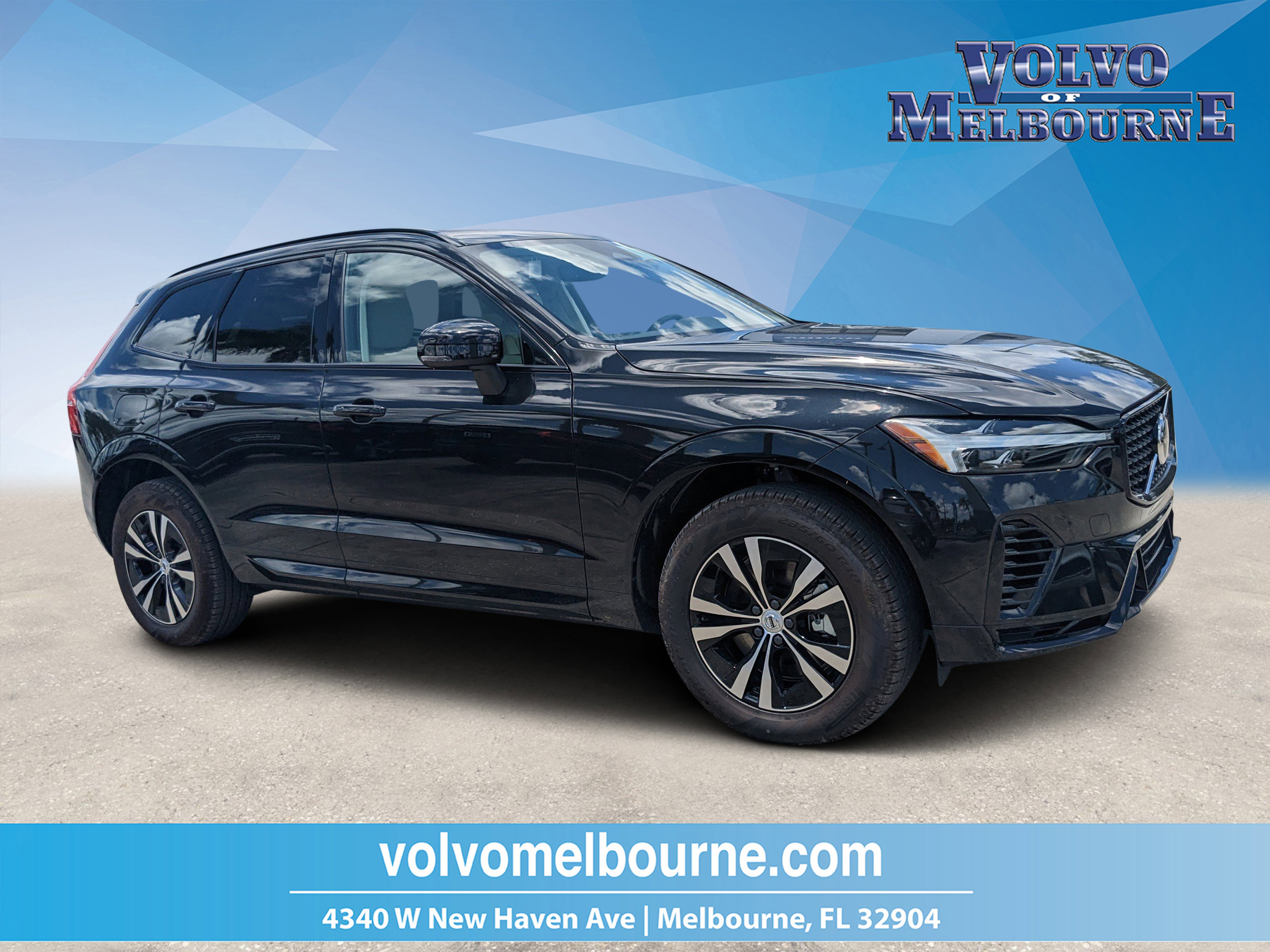 New 2025 Volvo XC60 T8 Core