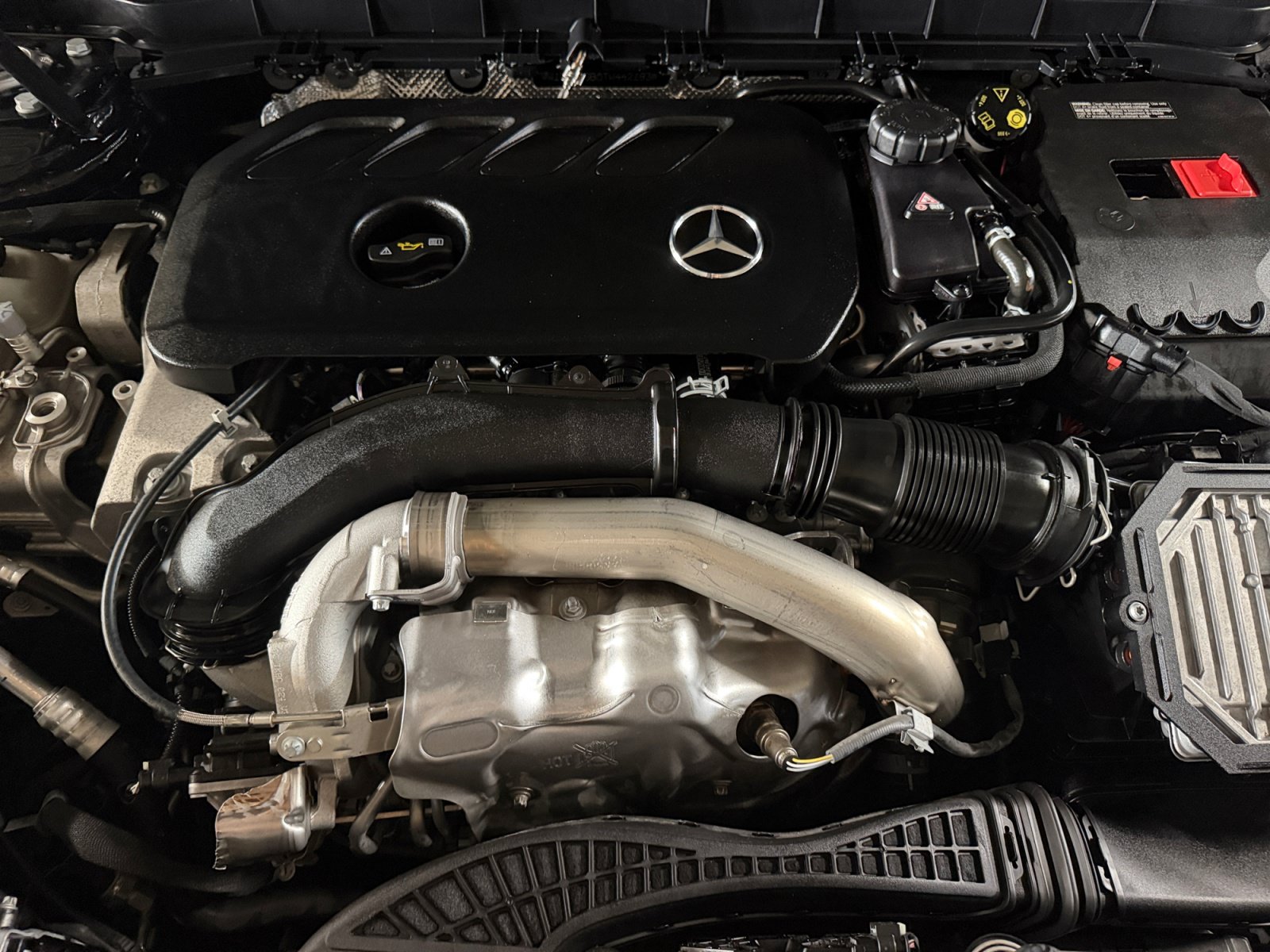 Used 2026 Mercedes-Benz GLB 250 image 20