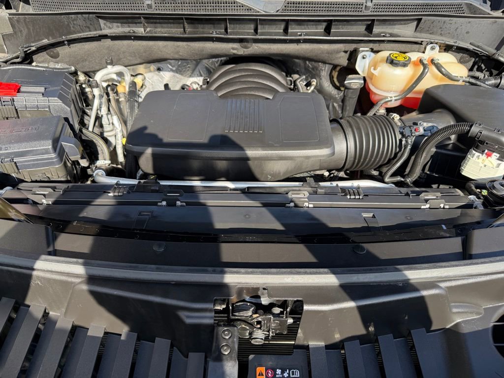 Used 2023 GMC Yukon Denali AWD/4WD image 7