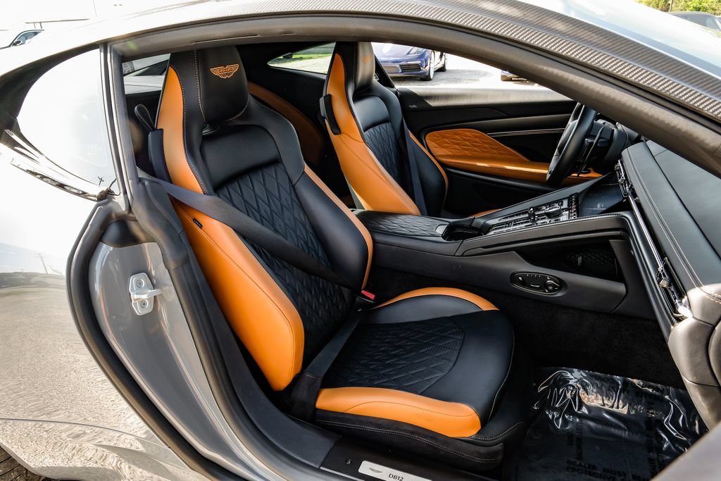 Used 2024 Aston Martin DB12 Coupe RWD image 40