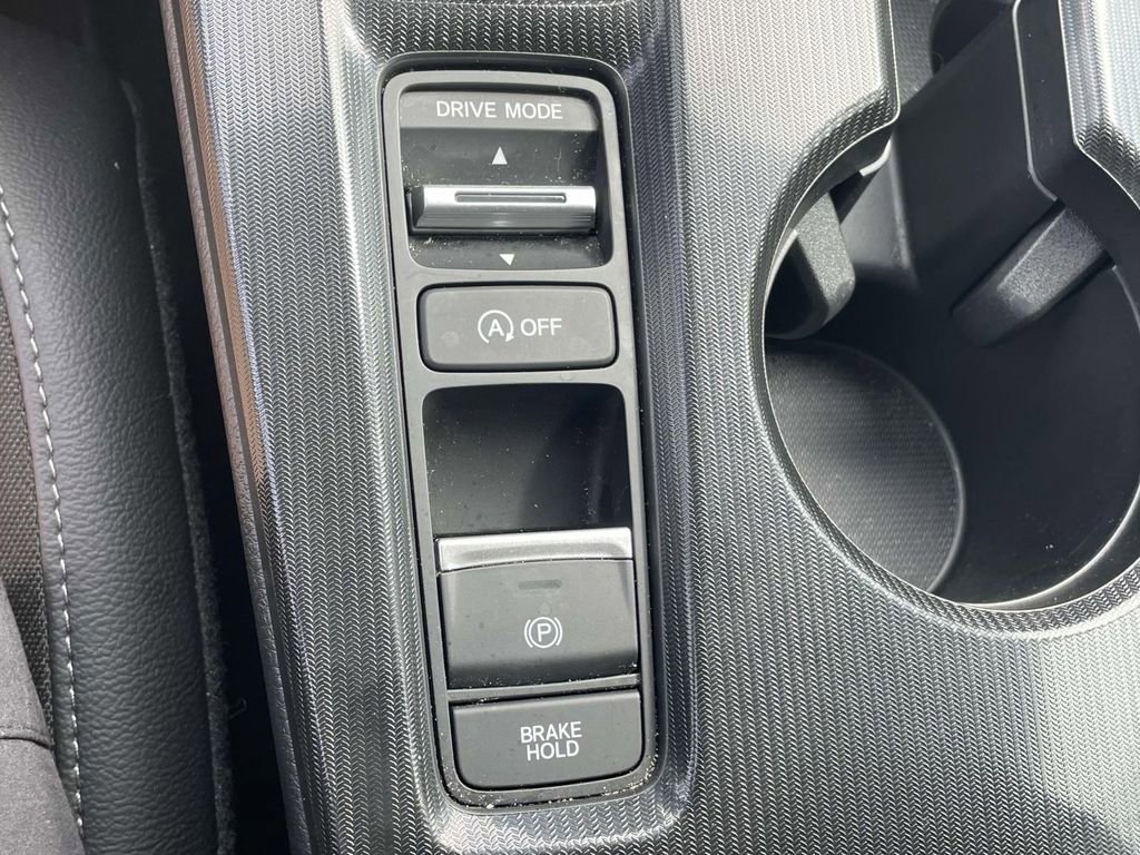 Used 2025 Honda Civic Sport image 29