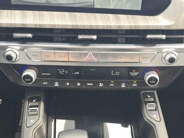 Used 2023 Kia Telluride SX image 37