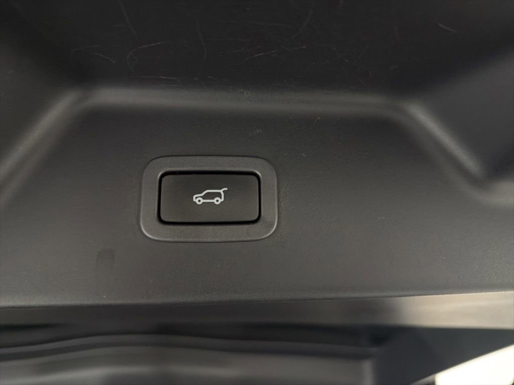 Used 2018 Land Rover Range Rover HSE image 40