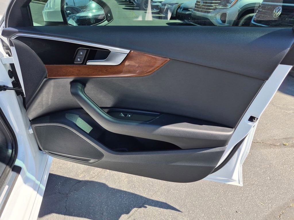 Used 2023 Audi A4 2.0T Premium image 36