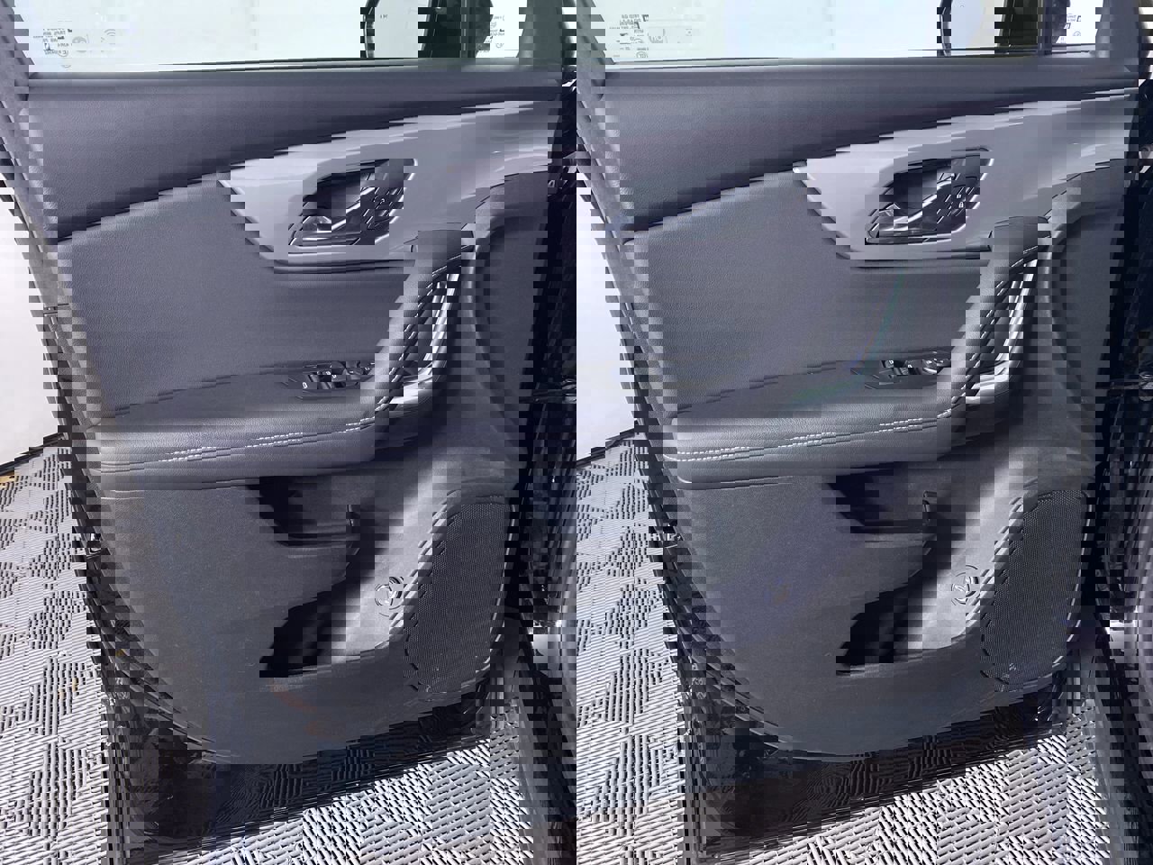 Certified 2024 Chevrolet Blazer LT w/ Redline Edition FWD image 21