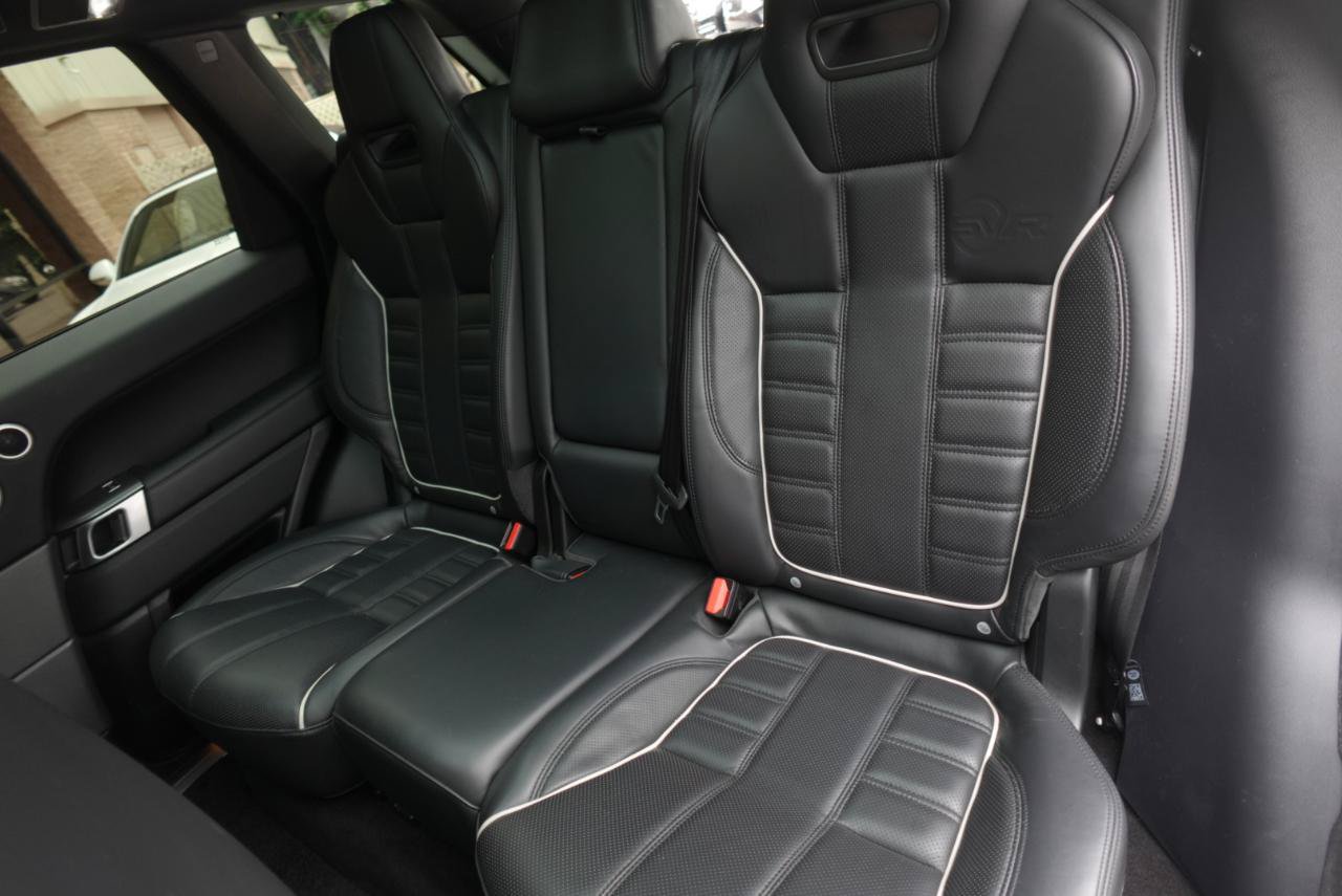 Used 2017 Land Rover Range Rover Sport SVR AWD/4WD image 16