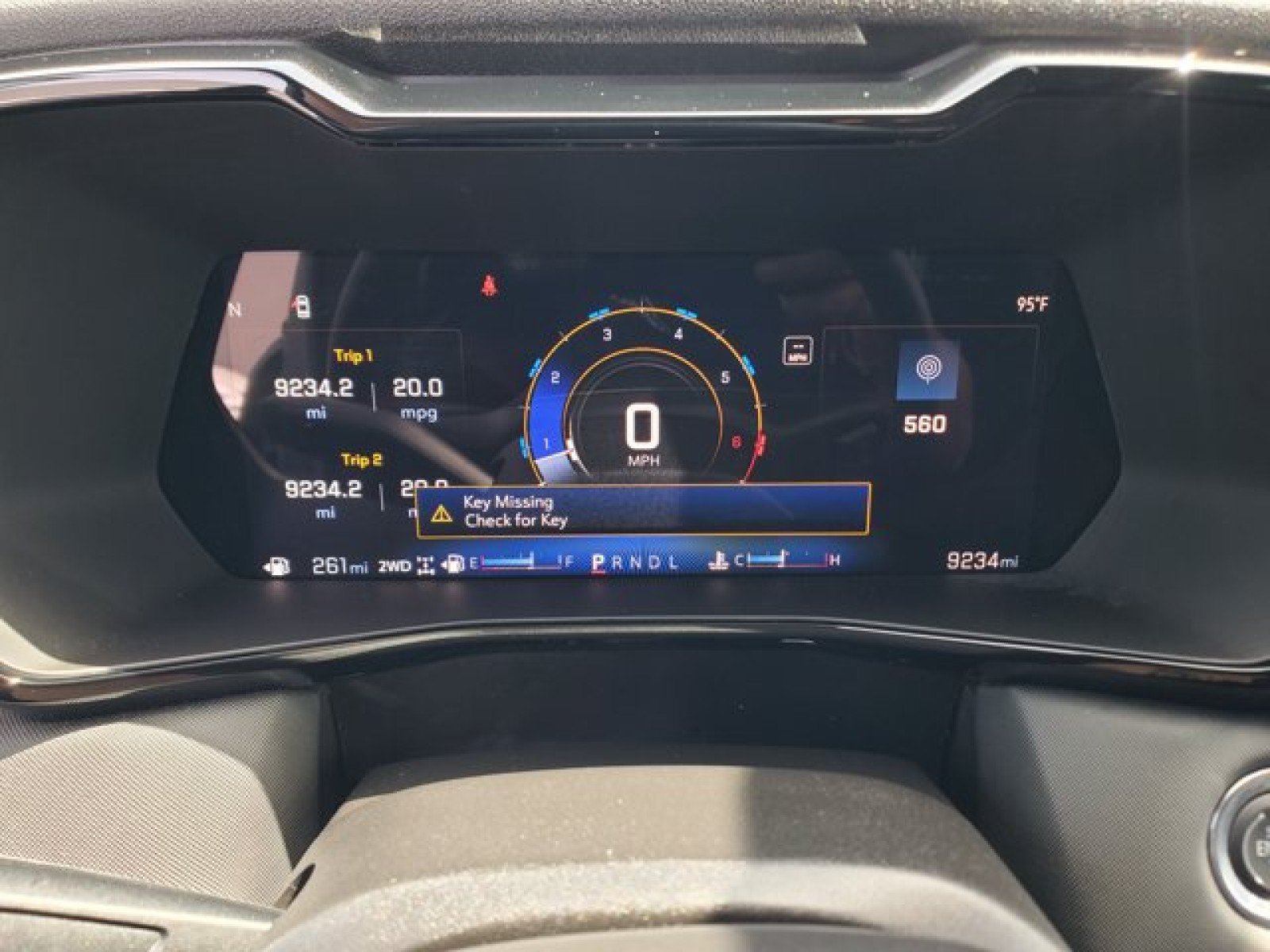 Used 2025 Chevrolet Colorado Z71 w/ Technology Package AWD/4WD image 19