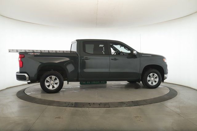 Used 2025 Chevrolet Silverado 1500 LT image 6