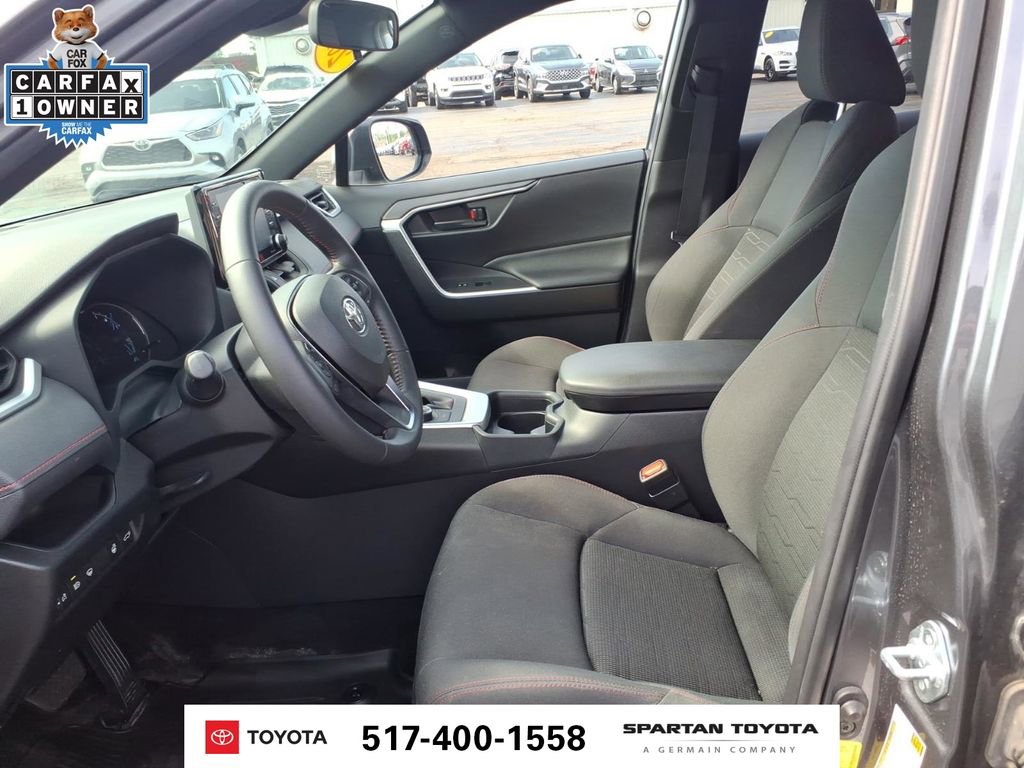 Used 2021 Toyota RAV4 SE w/ Weather & Moonroof Package AWD/4WD image 14
