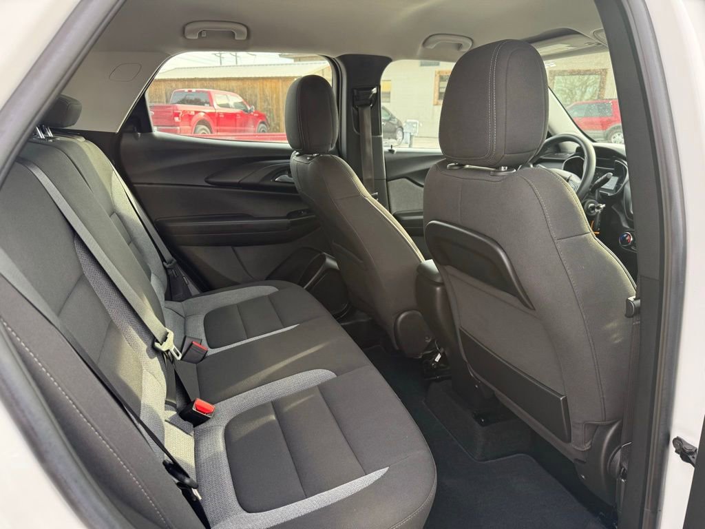 Used 2023 Chevrolet TrailBlazer LS image 16