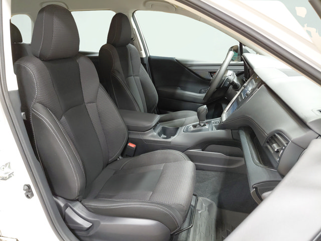Used 2022 Subaru Outback AWD/4WD image 16