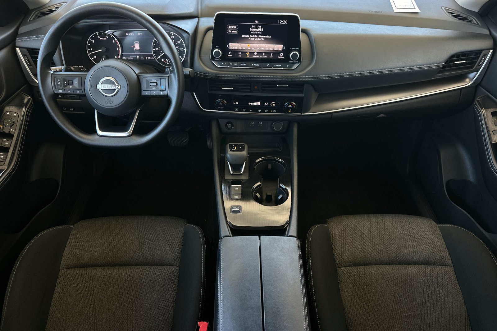 Used 2024 Nissan Rogue SV FWD image 12