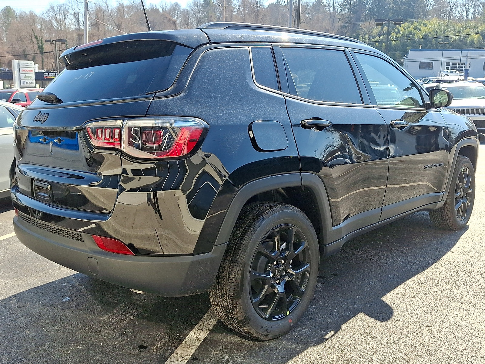 New 2026 Jeep Compass Latitude image 3