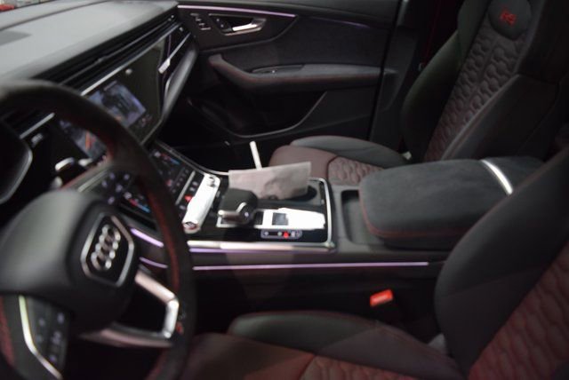 New 2026 Audi RS Q8 performance image 4