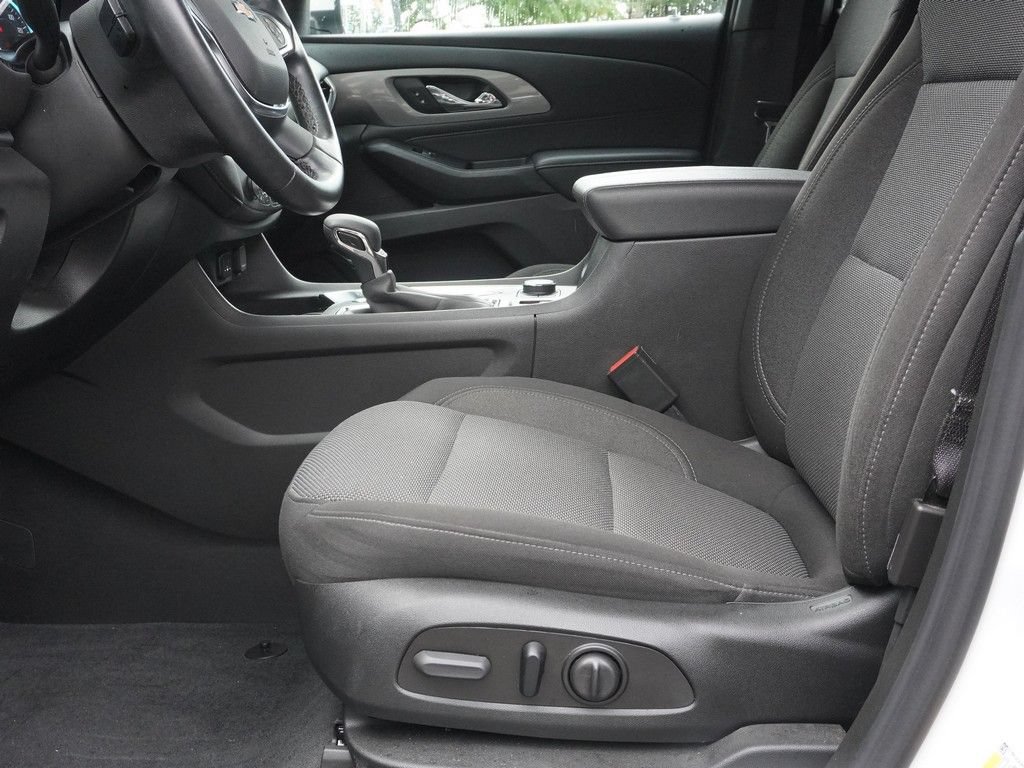 Used 2023 Chevrolet Traverse LT AWD/4WD image 25