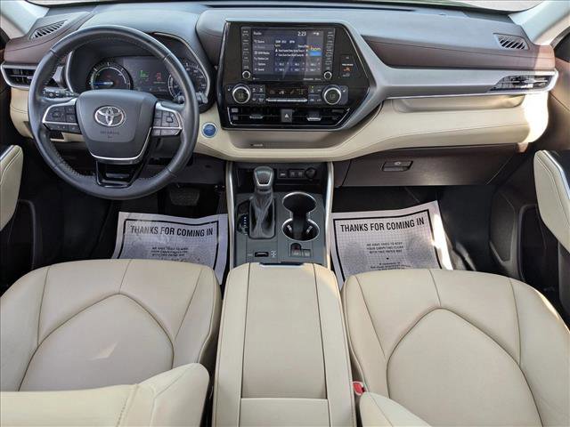 Used 2020 Toyota Highlander XLE image 13