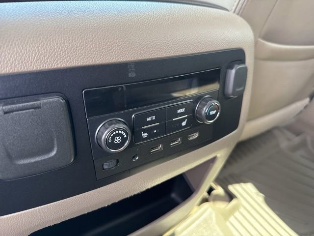 Used 2018 Chevrolet Tahoe LT w/ LT Signature Package AWD/4WD image 19