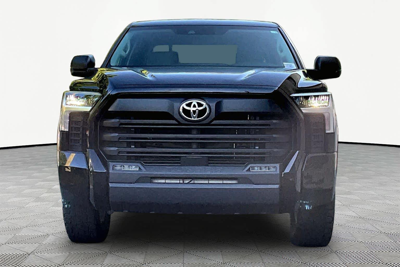 Used 2024 Toyota Tundra SR5 AWD/4WD image 4