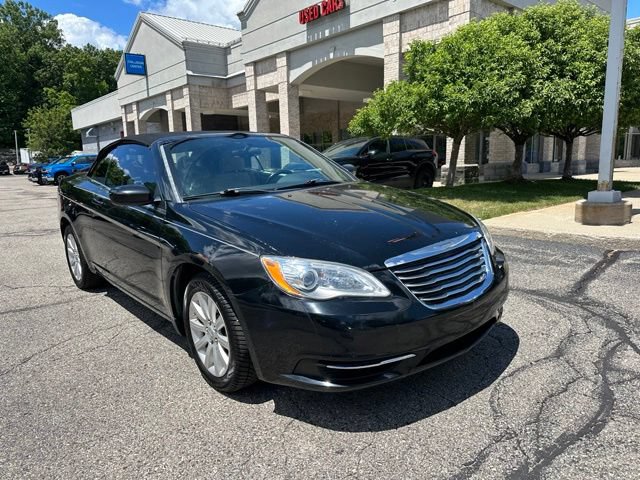 Used 2014 Chrysler 200 Touring FWD image 7