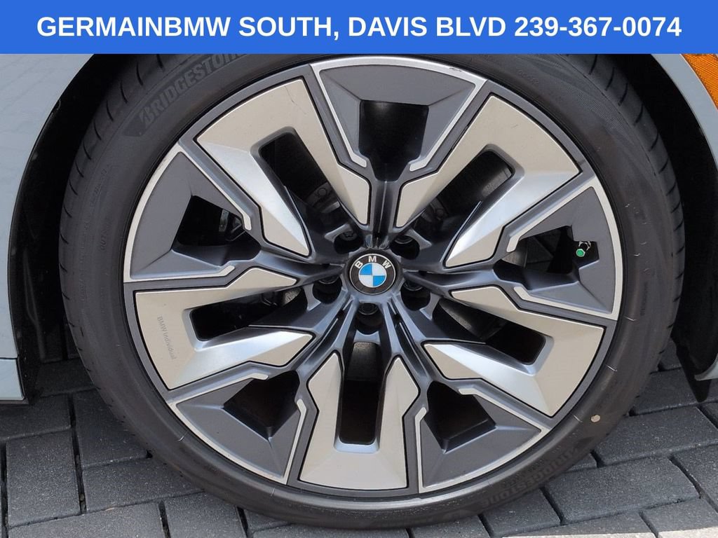 Certified 2023 BMW 740i RWD image 12