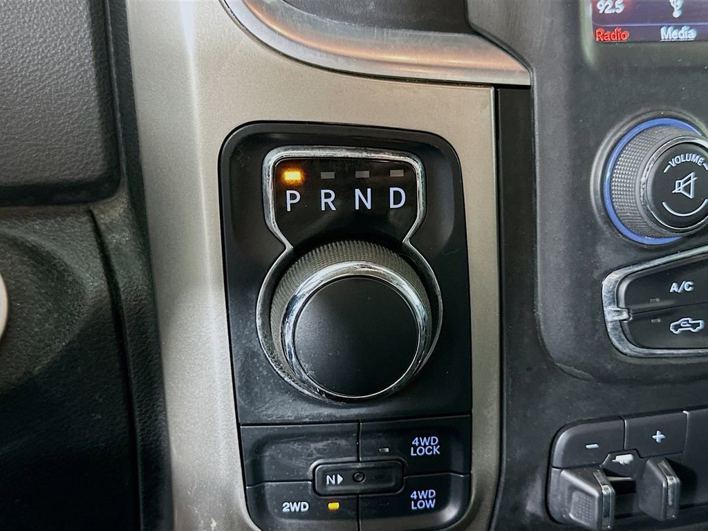 Certified 2019 RAM 1500 Classic SLT w/ Luxury Group image 22