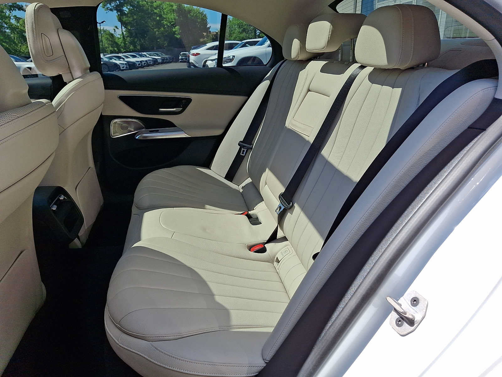 Certified 2024 Mercedes-Benz E 350 4MATIC Sedan image 8