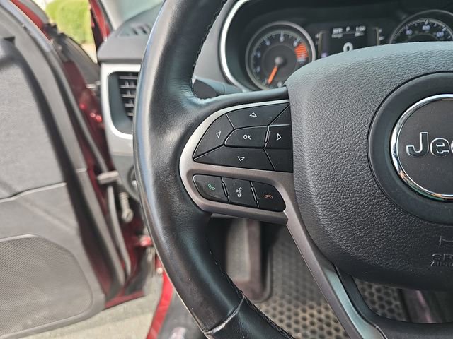 Used 2019 Jeep Cherokee Latitude Plus w/ Cold Weather Group image 15