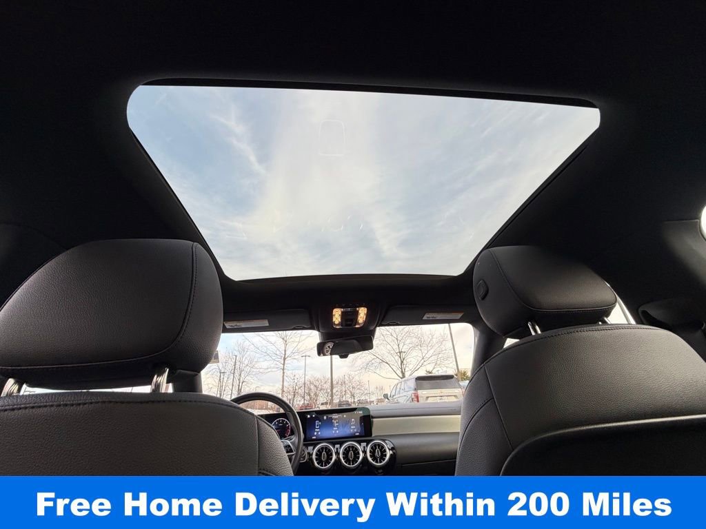 Used 2025 Mercedes-Benz CLA 250 4MATIC image 31