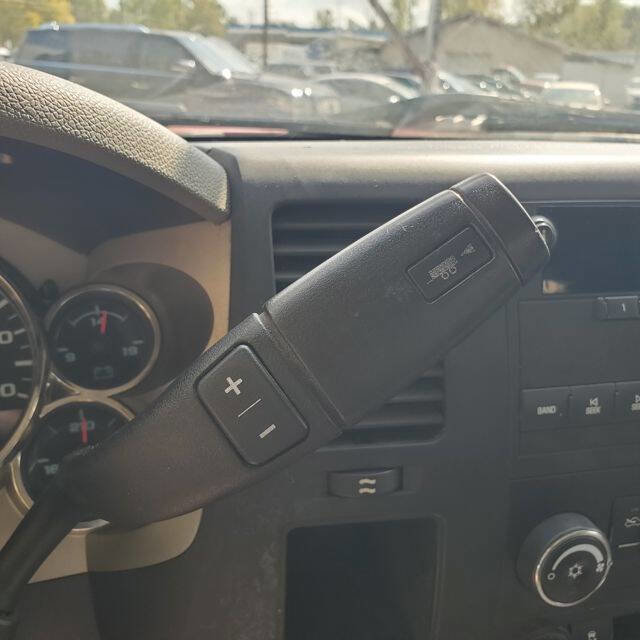 Used 2013 Chevrolet Silverado 3500 W/T image 22