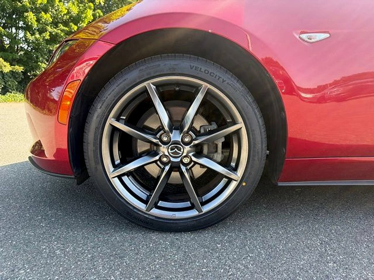 Used 2016 MAZDA MX-5 Miata Grand Touring RWD image 11