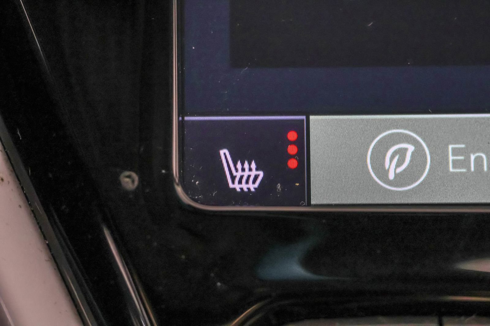 Used 2019 Chevrolet Bolt Premier w/ Infotainment Package image 9