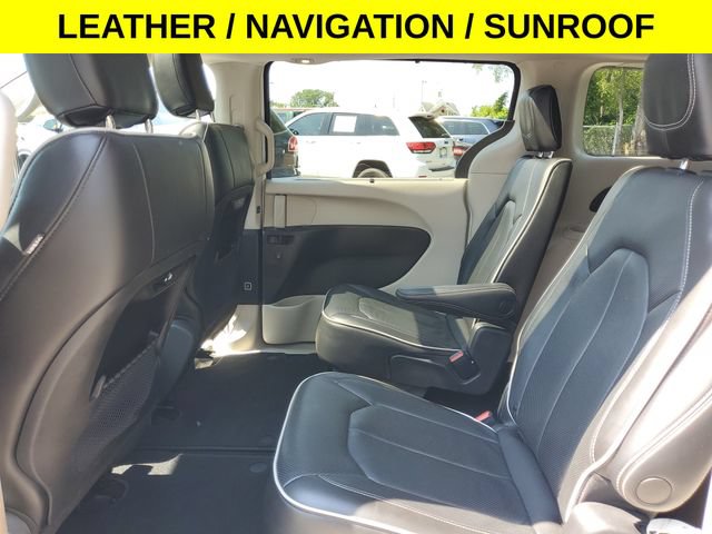 Used 2022 Chrysler Pacifica Limited FWD image 33