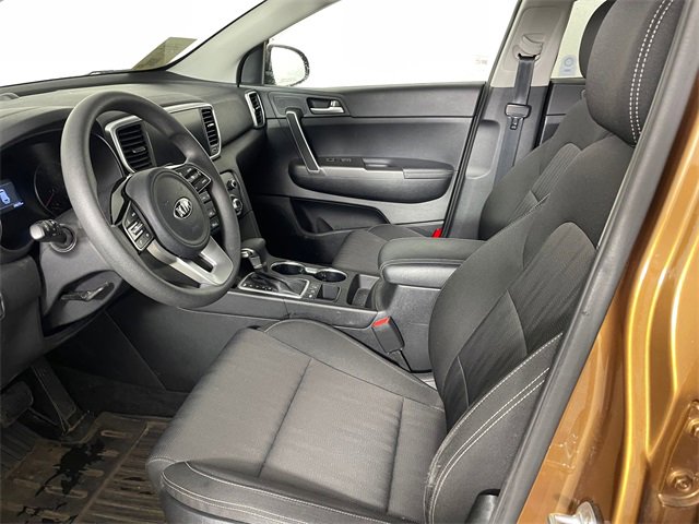 Used 2020 Kia Sportage LX image 2