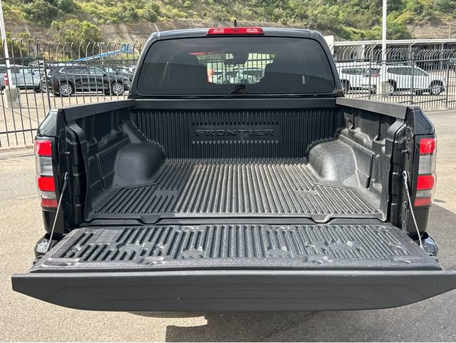 Used 2023 Nissan Frontier SV image 31