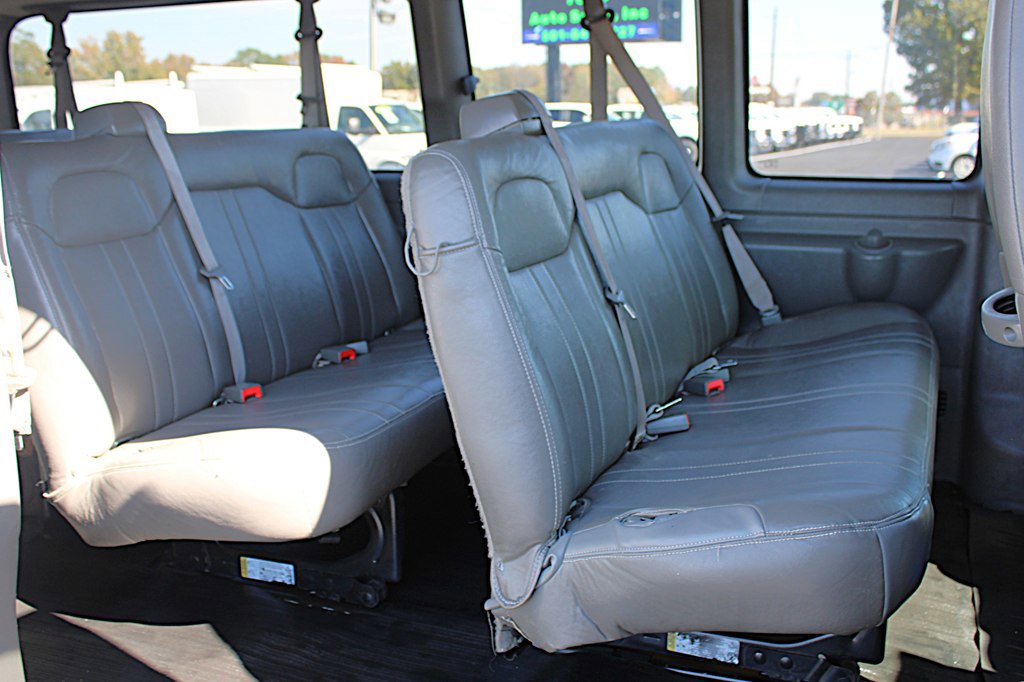 Used 2020 Chevrolet Express 3500 LS image 16