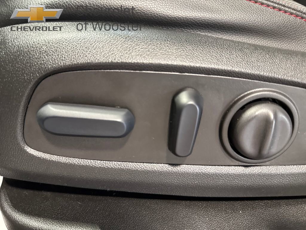 Used 2023 Chevrolet Equinox RS image 22